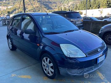 Ford Fiesta 1.4 16V 5p. Ghia km 75.000 neopatentat