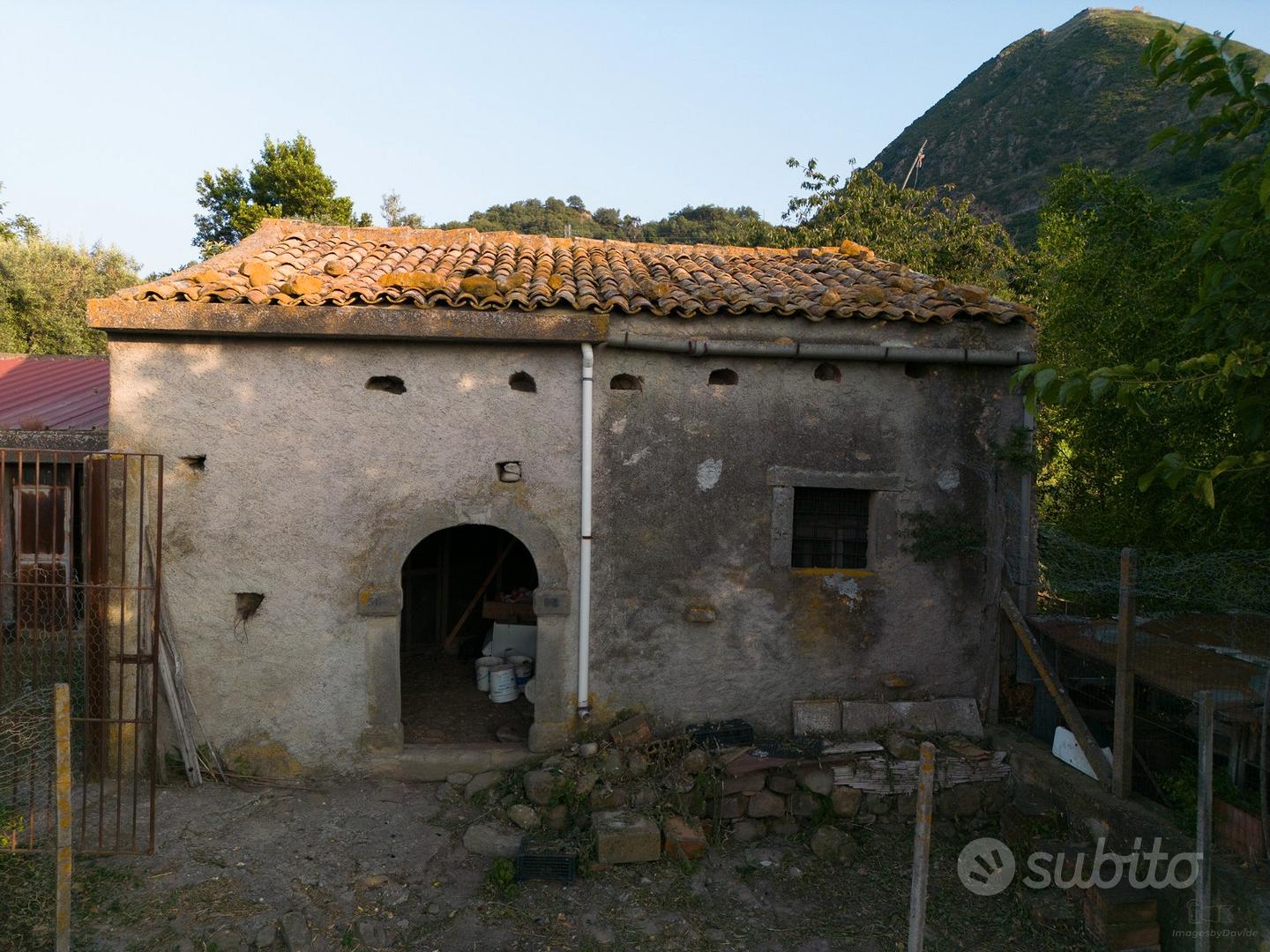 INVESTIMENTO STORICO E PRODUTTIVO Terreno 2ettari - Vista 3