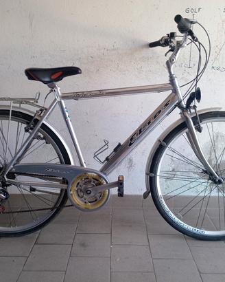 City bike da 28 pollici 
