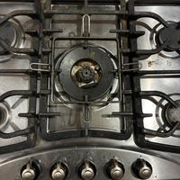 Piastra gas 5 fuochi Whirlpool