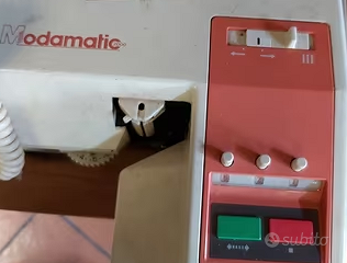 MACCHINA E RIMAGLIATRICE  PER MAGLIERIA