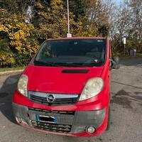 Opel vivaro 2011 tdi 2.0 gancio traino