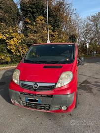 Opel vivaro 2011 tdi 2.0 gancio traino