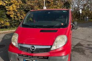Opel vivaro 2011 tdi 2.0 gancio traino