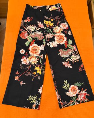 Pantaloni a gamba larga floreali VIC BEE