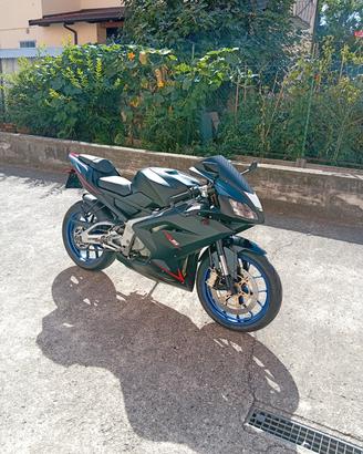 Aprilia rs 125 2011