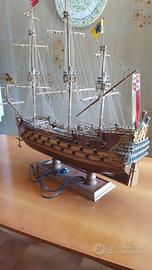 Veliero in legno artigianale