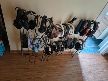 Lotto di cuffie over-ear