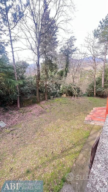 Rustico / Casale di 270 m² con più di 5 locali e b - Vista 2
