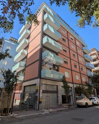 3 LOCALI A PESCARA