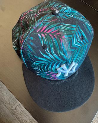 “Snapback” berretti visiera piatta vari