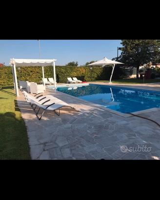 Terreno con piscina