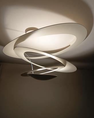 lampadario a soffitto Pirce di Artemide 