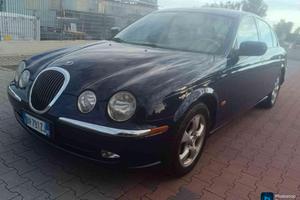Jaguar S-type 3.0 v6 GPL