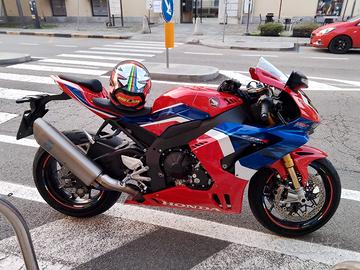 cbr 1000 rr-r SP 