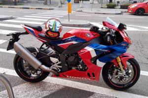 cbr 1000 rr-r SP 