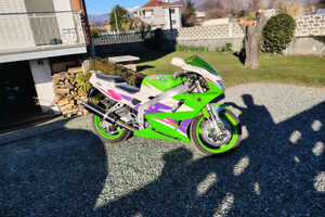 Kawasaki zxr 400 1996
