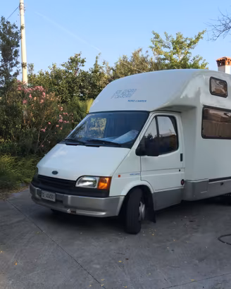 Semi-integrale monoscocca  Nord Camper unico .