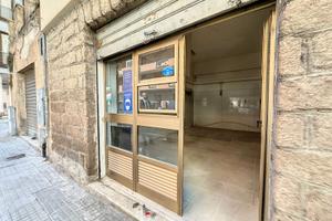 Locale commerciale in Via Tempio