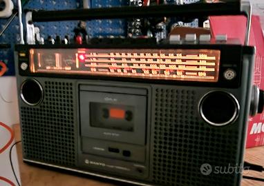 Radio stereo boombox Sanyo funzionante 