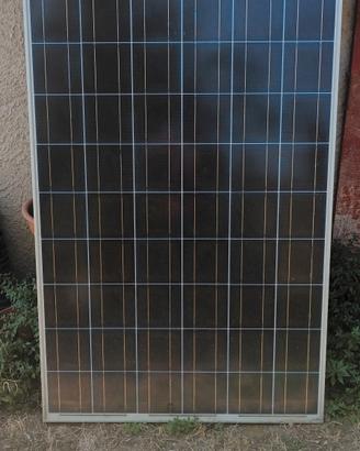 Pannello fotovoltaico solare regalasi