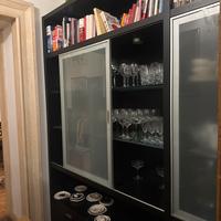 Libreria nera moderna