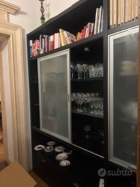 Libreria nera moderna