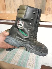 Scarponi taglialegna 