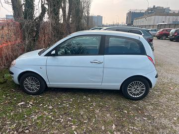 Lancia ypsilon 1.2
