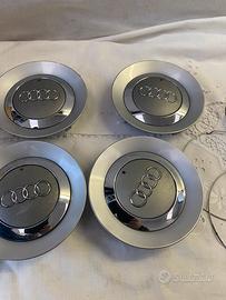 4 tappi ruote Audi