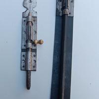 Chiavistelli in ferro.