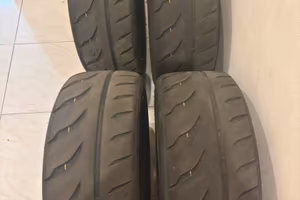 Gomme Semislick 235 45 17 Toyo R888R