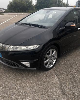 Honda Civic 1.8 i-VTEC 5p. Exec. LH i-P i-Sh AUTOM
