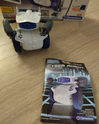 Cyber robot Clementoni 8+