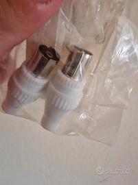connettori antenna TV