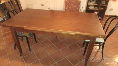 Tavolo allungabile in legno