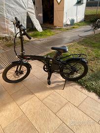 Bici elettrica pieghevole nuova mai usata