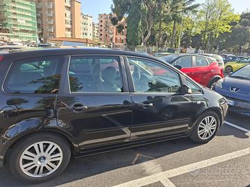Ford x max