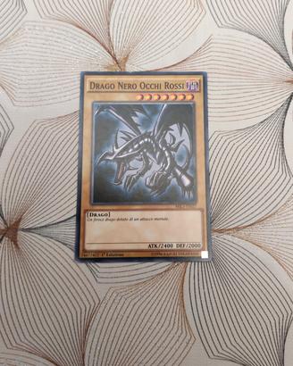 Drago nero occhi rossi yugioh
