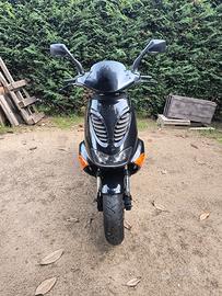 Aprilia sr 50 completamente originale