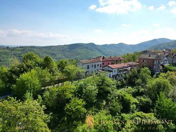 Rustico / Casale di 100 m² con più di 5 locali e b