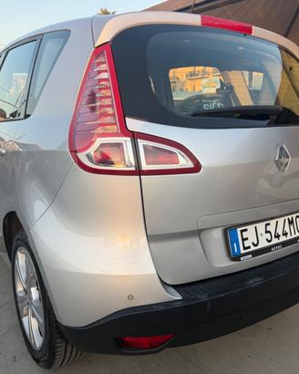 Renault SCENIC 1.5 DIESEL 2011 - RETROCAMERA
