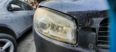 NISSAN QASHQAI 2010 - FARO ANTERIORE DESTRO