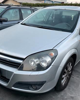 Ricambi usati per Opel Astra 1.7 CDTI 06 Z17DTH