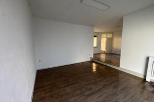 Locale commerciale uso ufficio - Negozio