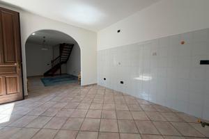 Ampia porzione di casa, disposta su due livelli