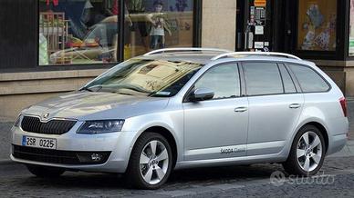 Parabrezza Skoda Octavia III