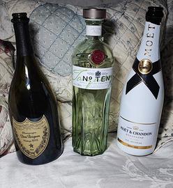 Tre bottiglie vuote Champagne - Gin 