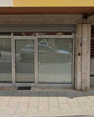 Attività / Licenza di 70 m² con 2 locali a Mirano