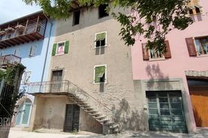 Lasino - Casa di 230 mq da Ristrutturare